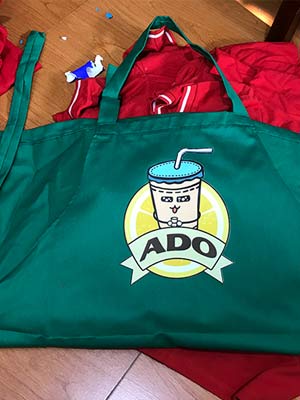 Tạp dề đồng phục Quán Ado