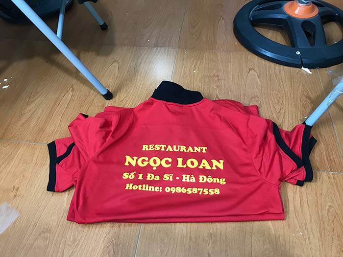Áo phông màu đỏ Nhà hàng Ngọc Loan | Ao phong dong phuc