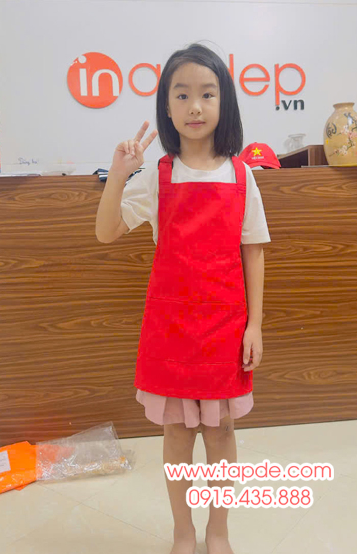 Tạp dề trẻ em màu đỏ | Tap de tre em